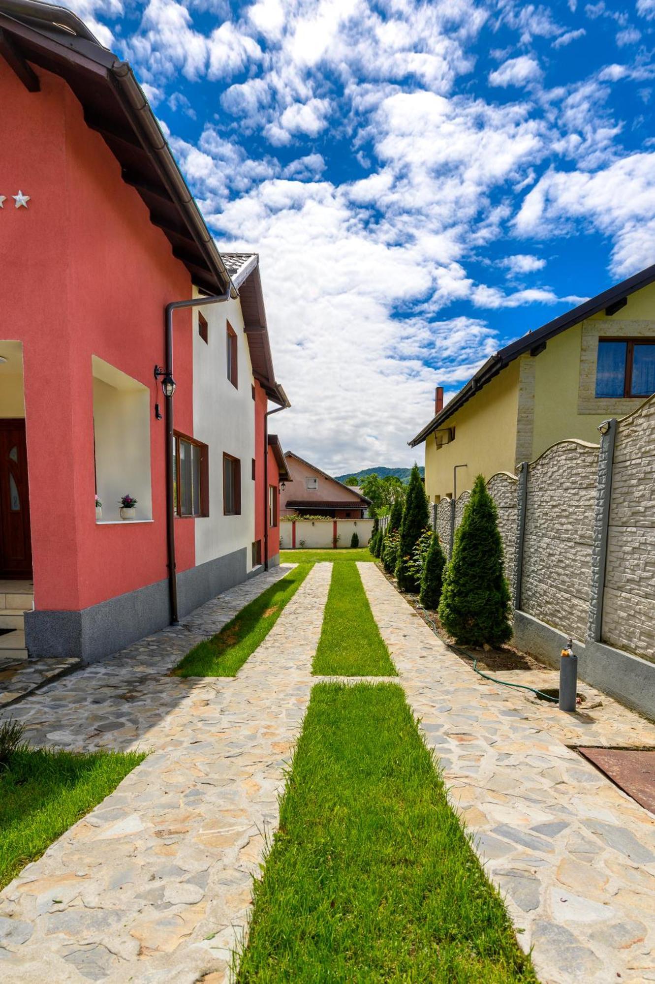 Casa Alex Calimanesti Hotel Ngoại thất bức ảnh