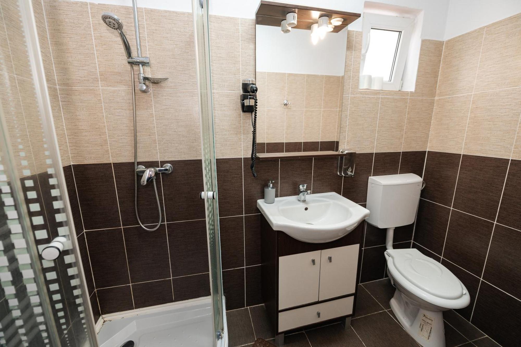 Casa Alex Calimanesti Hotel Ngoại thất bức ảnh