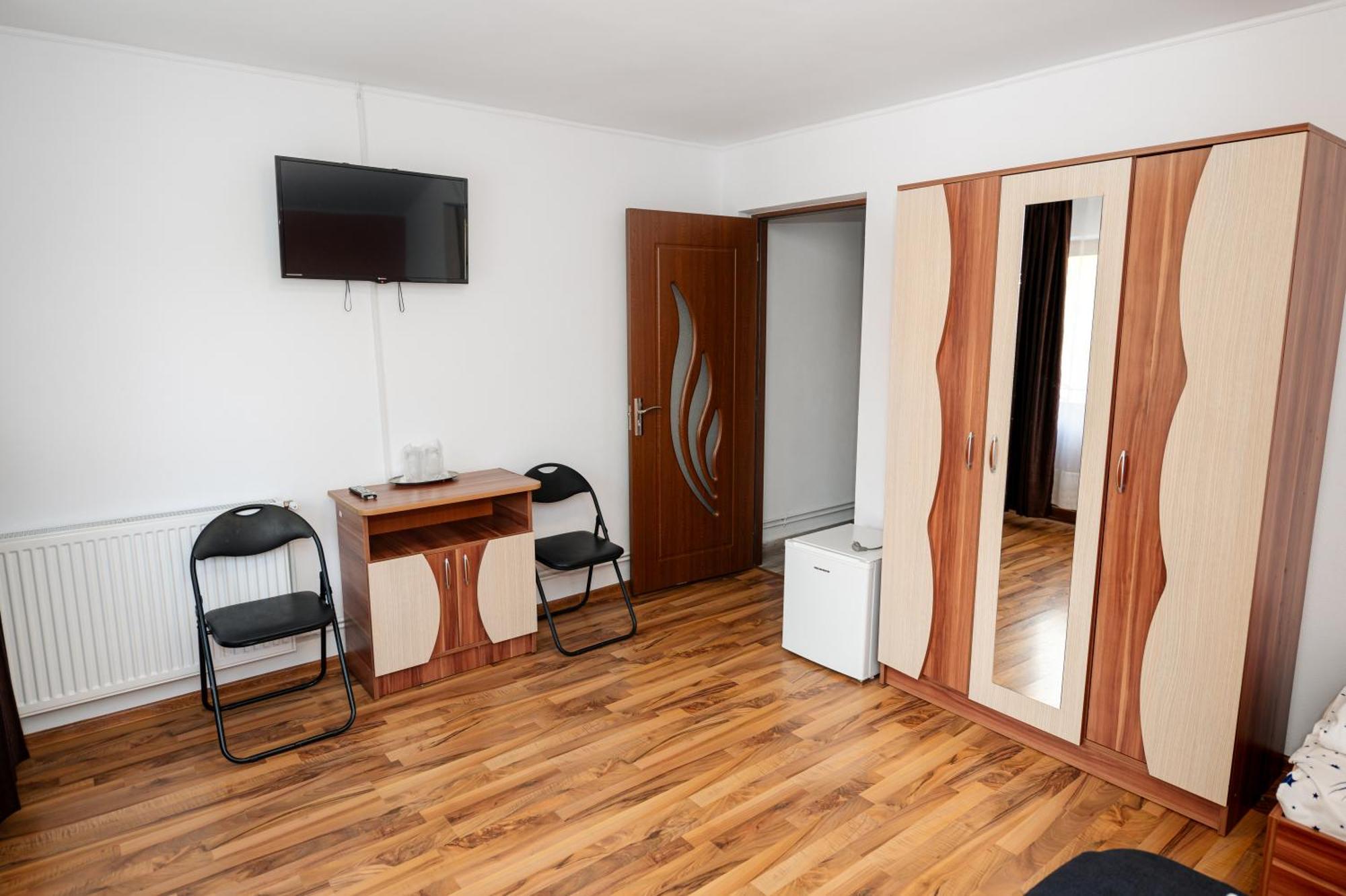 Casa Alex Calimanesti Hotel Ngoại thất bức ảnh