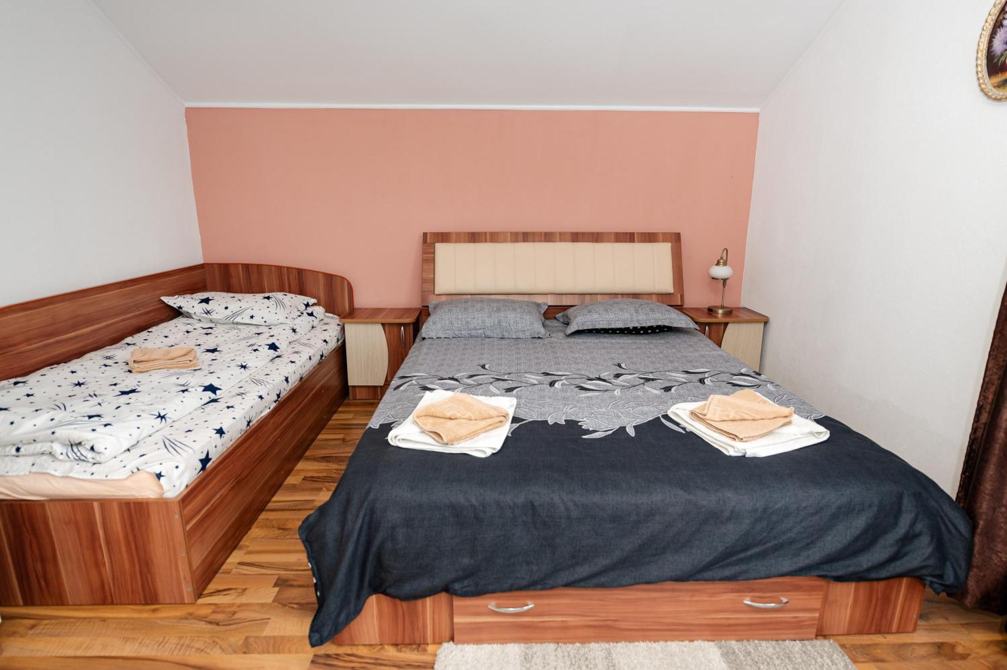 Casa Alex Calimanesti Hotel Ngoại thất bức ảnh
