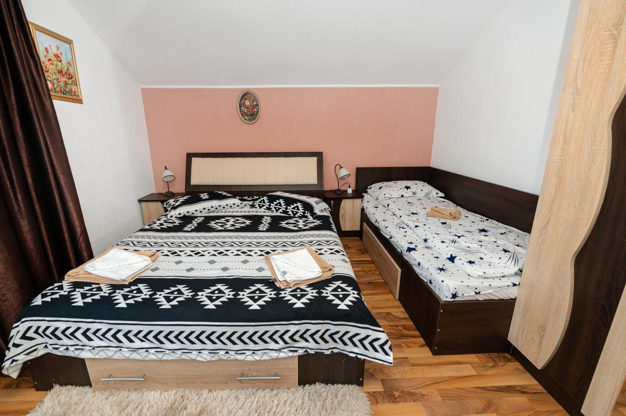 Casa Alex Calimanesti Hotel Ngoại thất bức ảnh