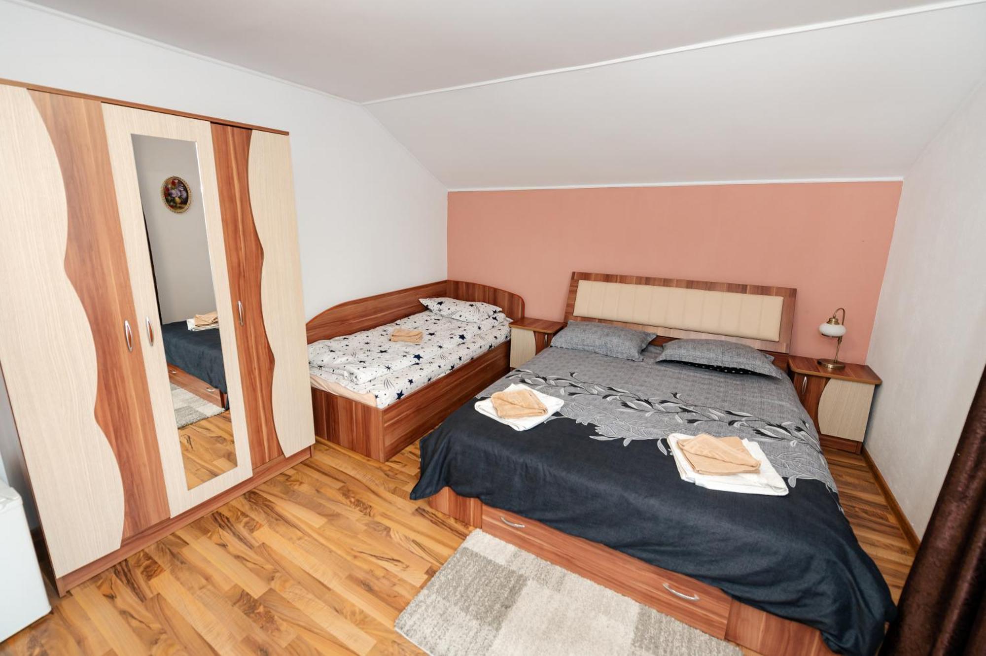 Casa Alex Calimanesti Hotel Ngoại thất bức ảnh